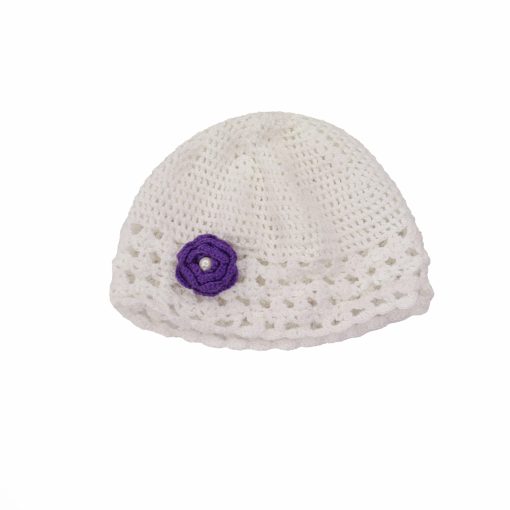 Czapka dla dzieci biała z kwiatkiem - 14 cm